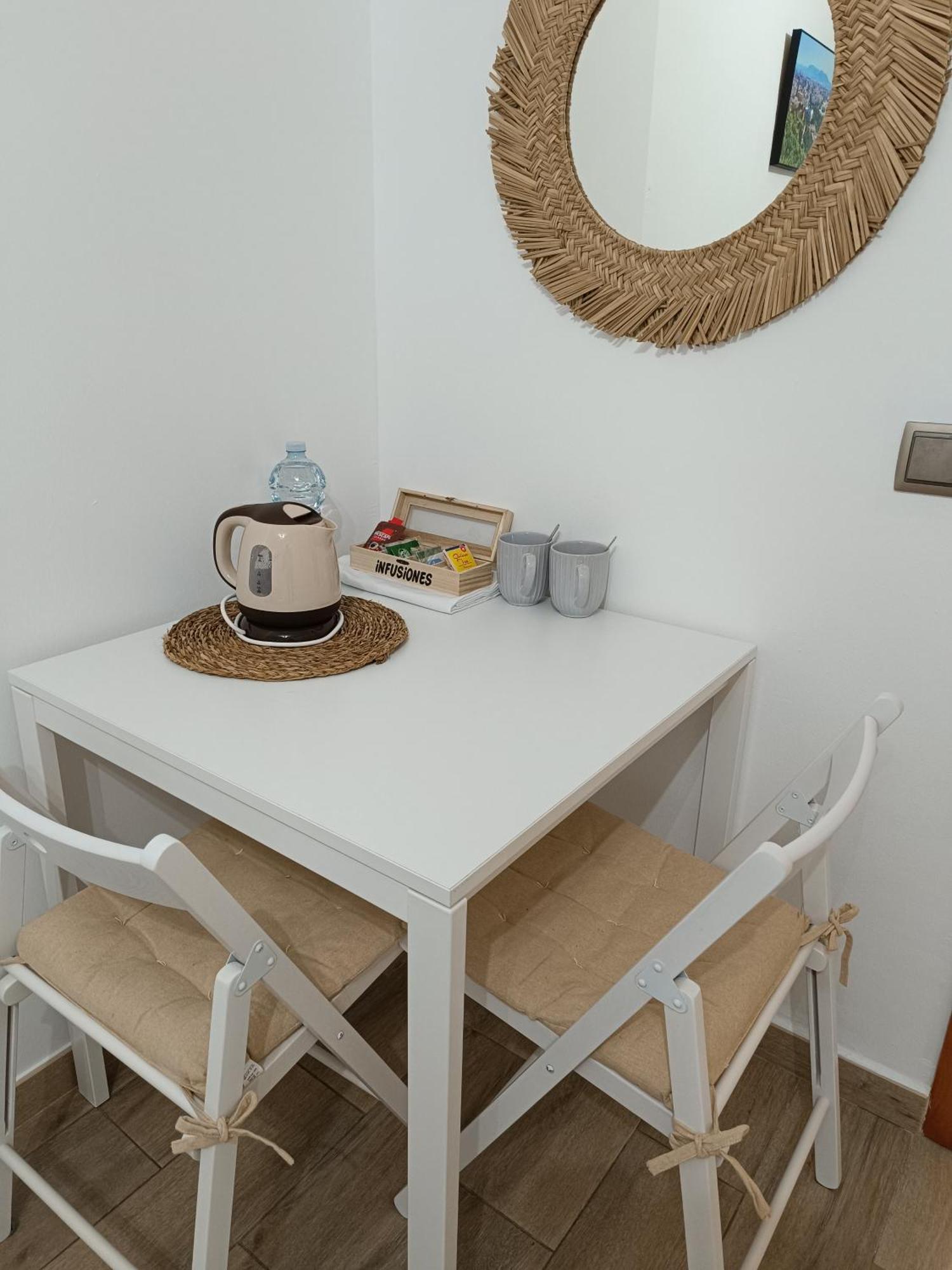 Habitacion Independiente Cerca Del Mar Málaga Exterior foto